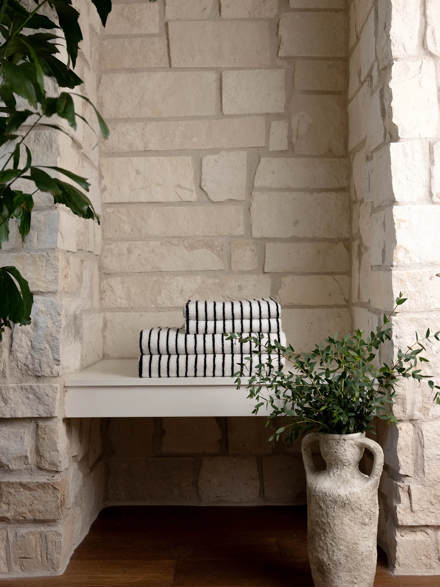 Luxe Hand Towels - Image 47