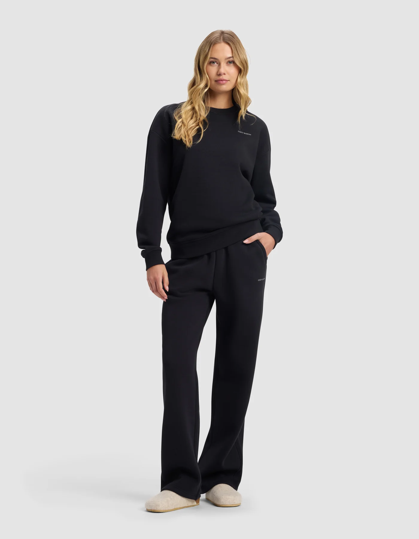 Women's Cityscape 2.0 Crewneck & Wide Leg Pant Set - Image 13