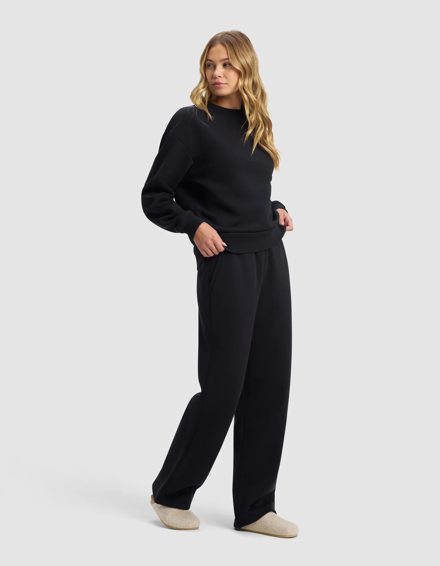 Women's Cityscape 2.0 Crewneck & Wide Leg Pant Set - Image 14