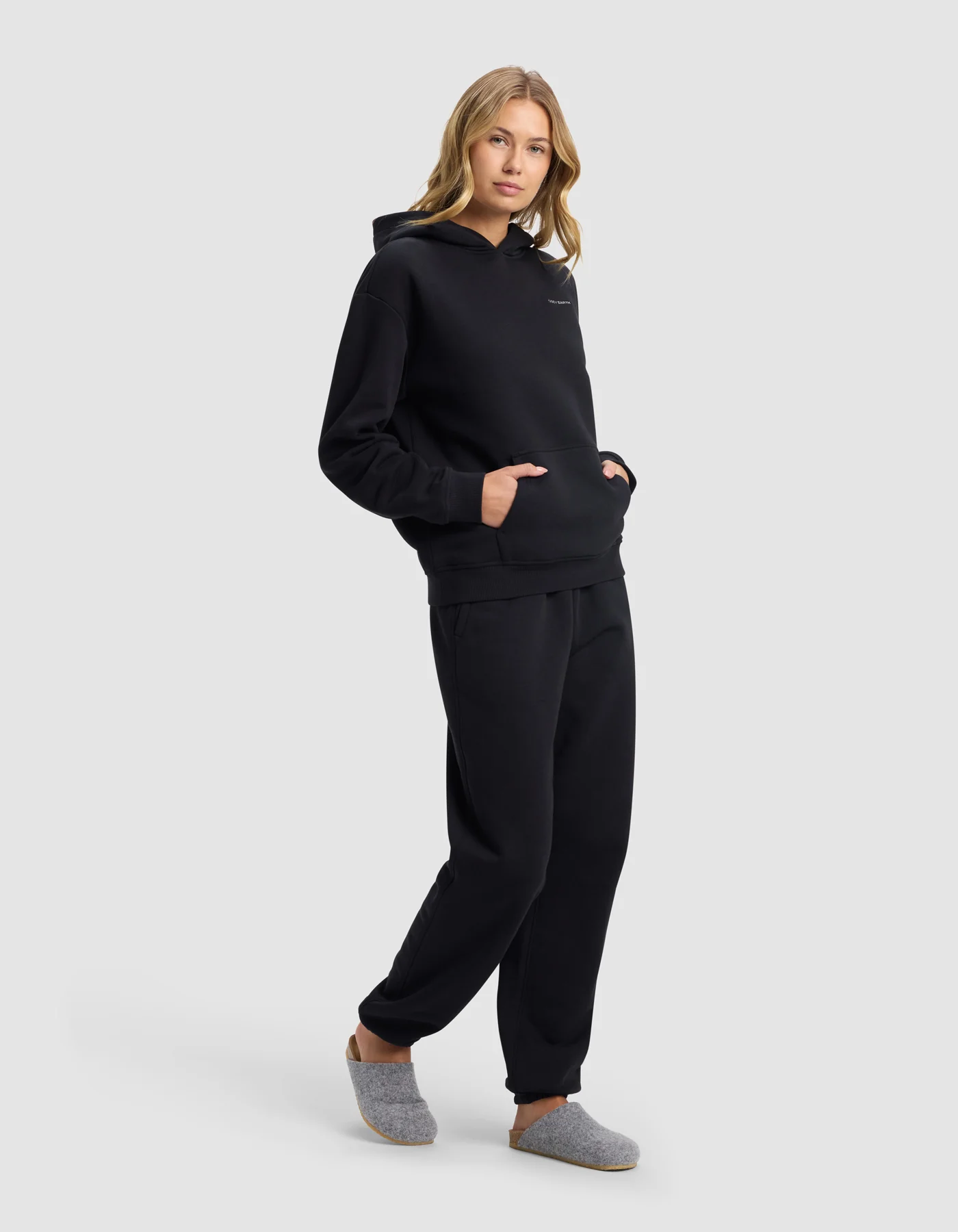 Women's Cityscape 2.0 Hoodie & Sweatpant Set - Image 5